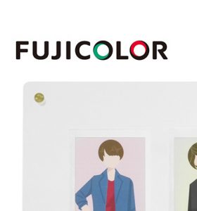 【新製品】FUJICOLOR アクリルフレーム チェキ4面 発売のご案内 